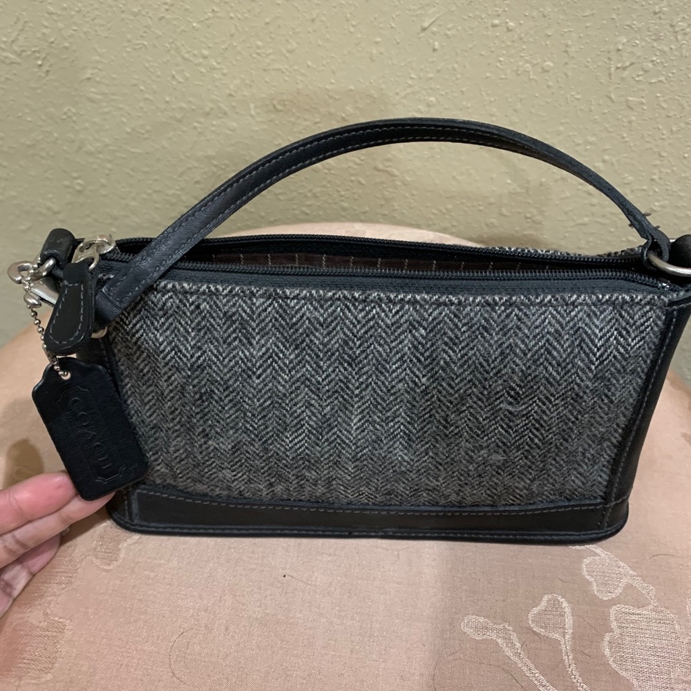 Authentic Coach clutch